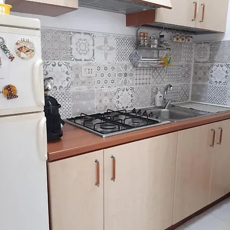 Nni Gecchi Lejlighed *