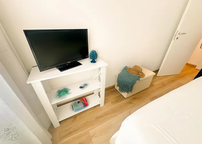 Nni Gecchi * Чефалу