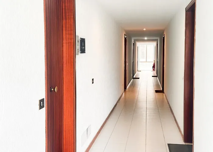 Nni Gecchi Чефалу